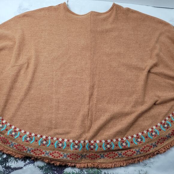Emmer & Oat Southwestern Boho Faux Suede Poncho size M/L - Picture 8 of 13